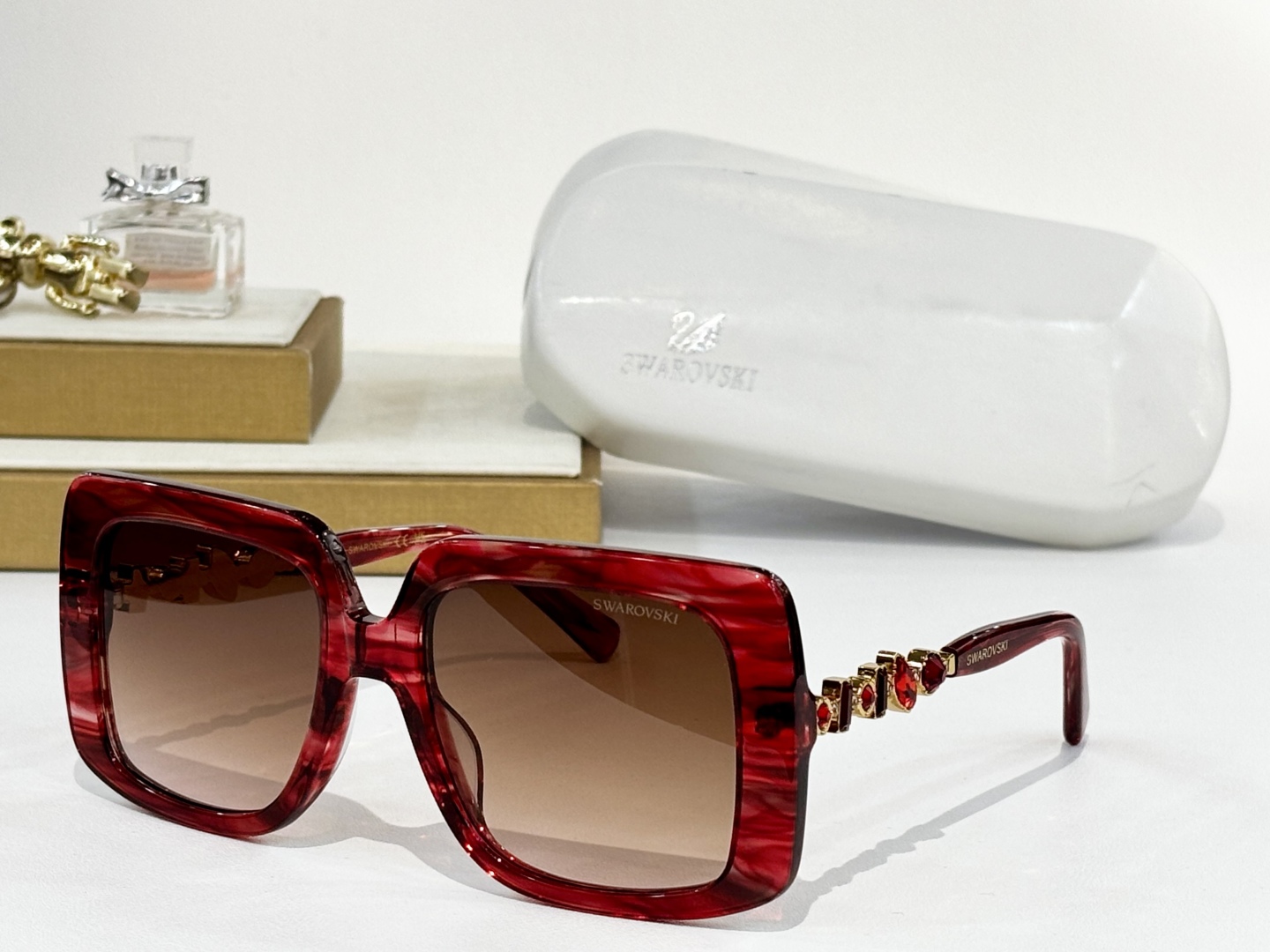  SWAROVSKI
MOD：SK0357
Size：54口19 140
