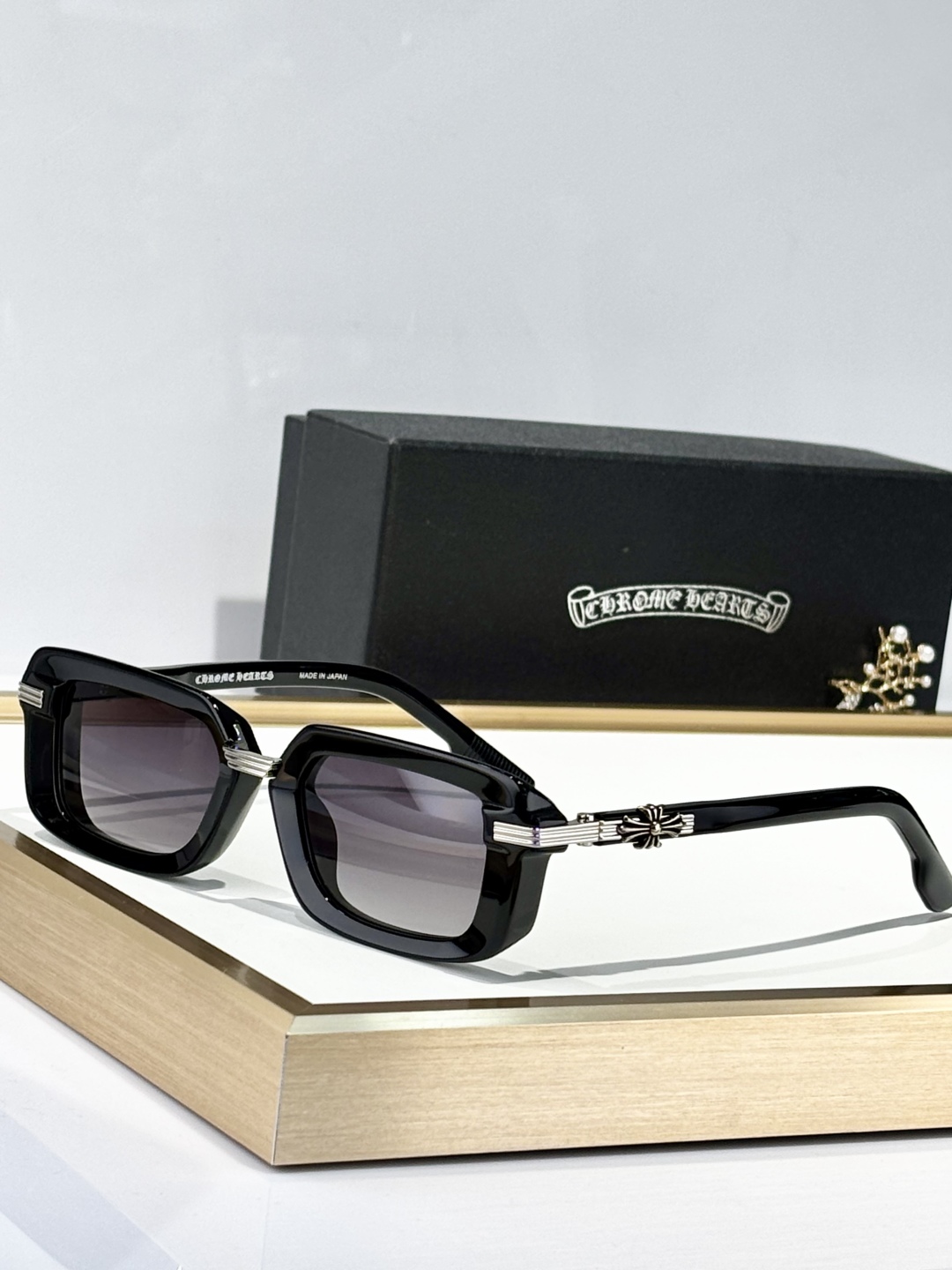  CHROME HEART
MOD：ASSTRAVAGNT
SIZE52口21-139
