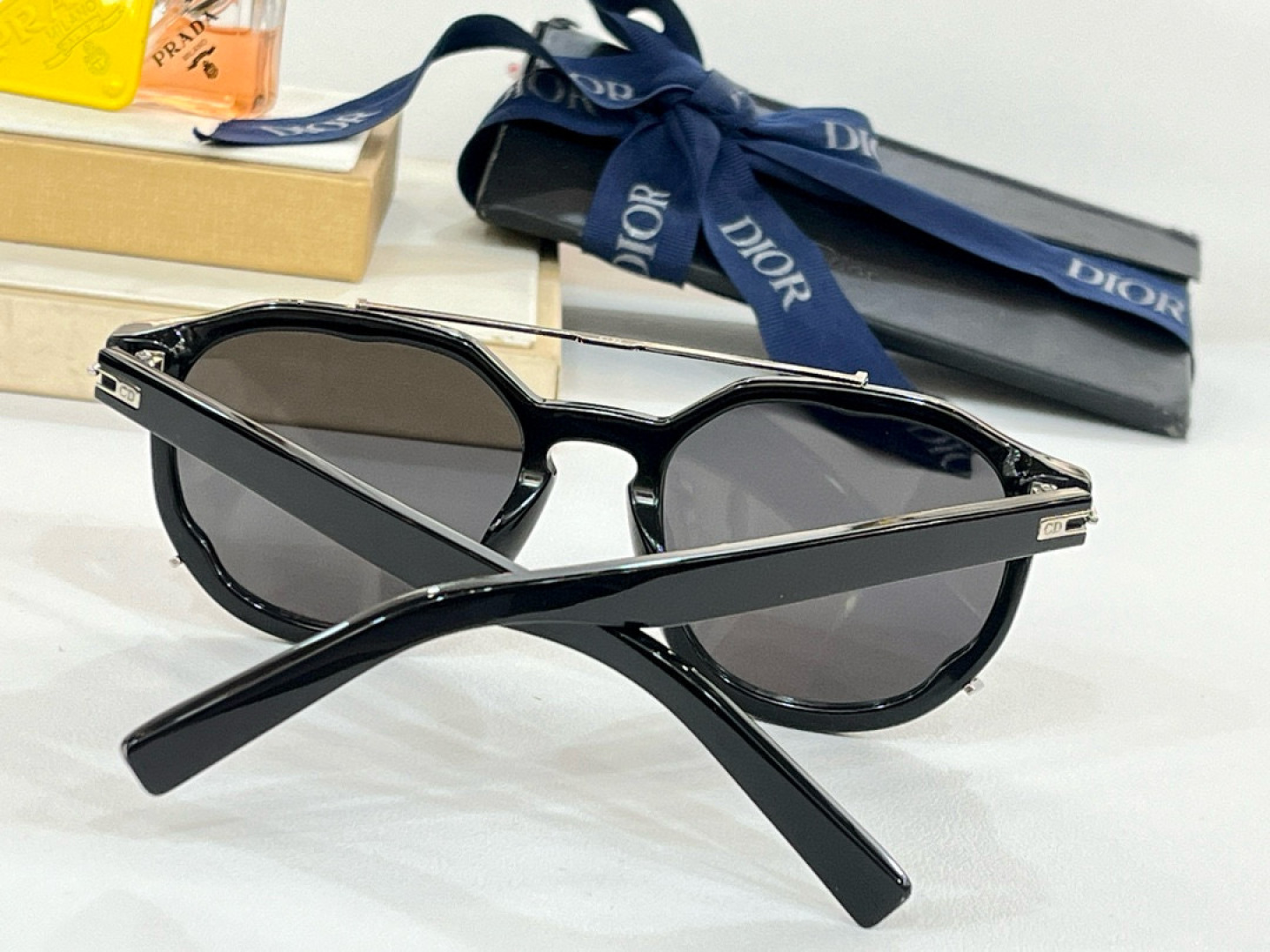  DIOR*
BlackSuit RI
Size56-18-150
