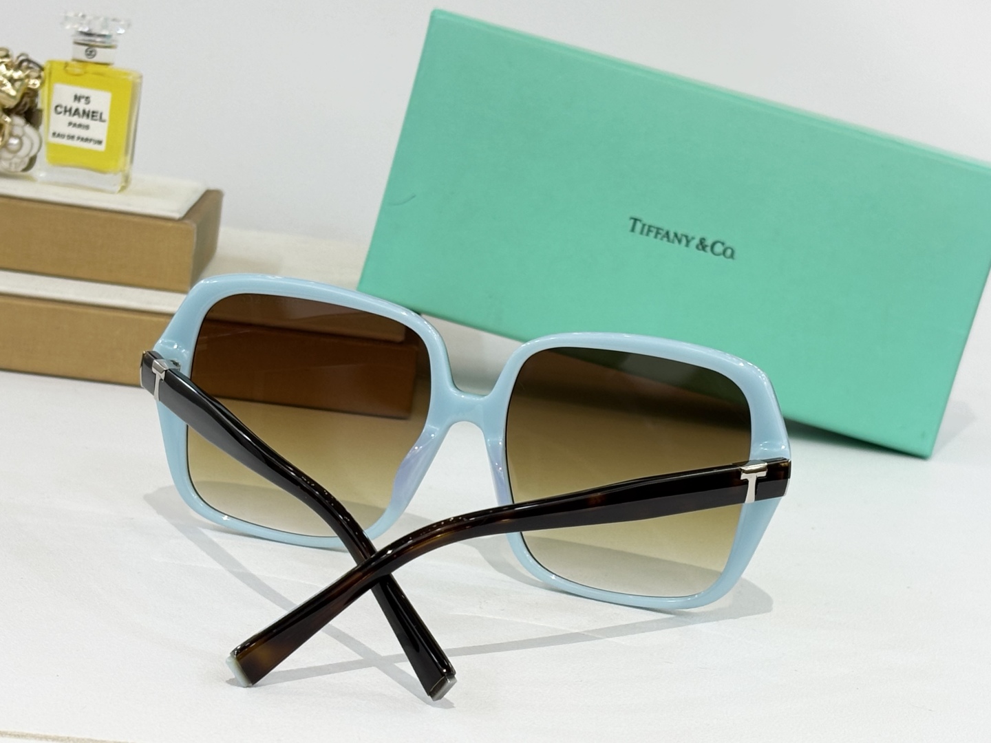  TIFFANY&Co
MODEL：TF4221D
SIZE：58口17-145

