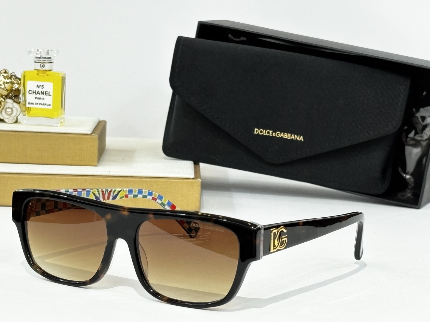  DOLCE & GABBAN*
MODEL：DG4417
SIZE：57口16-145
