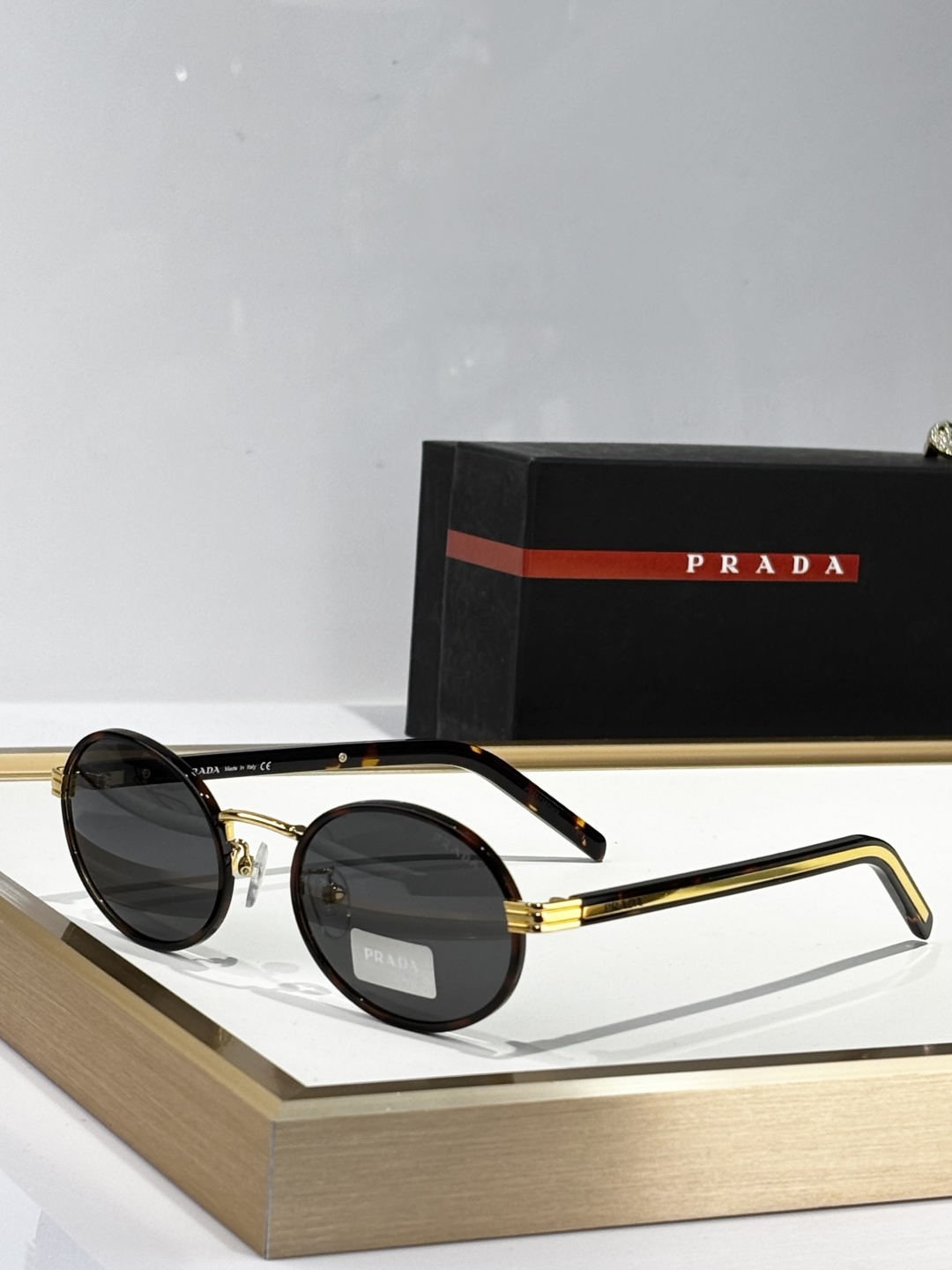  PRADA
MOD：PRB56S
Size：52口21-145
