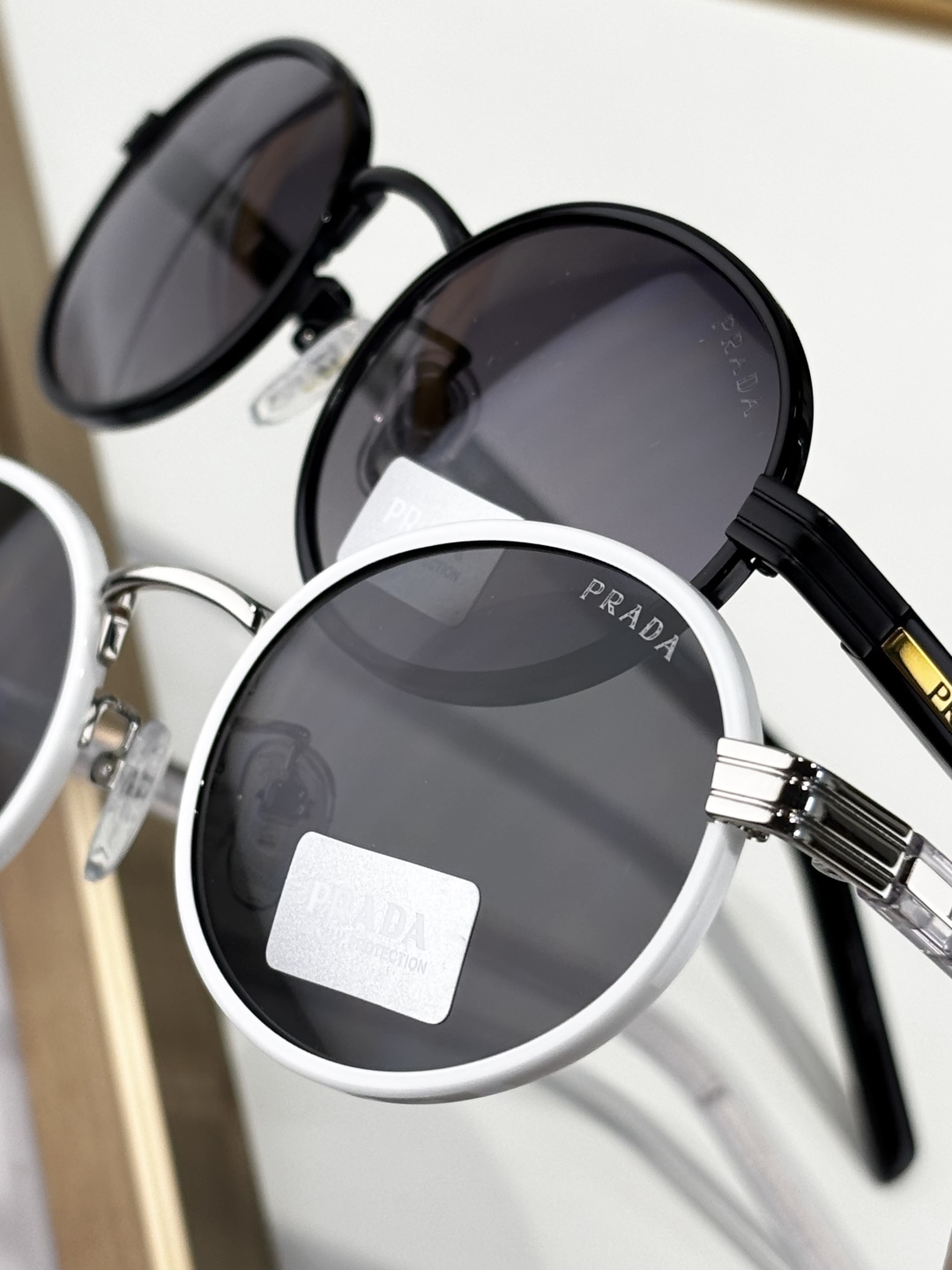 PRADA
MOD：PRB56S
Size：52口21-145
