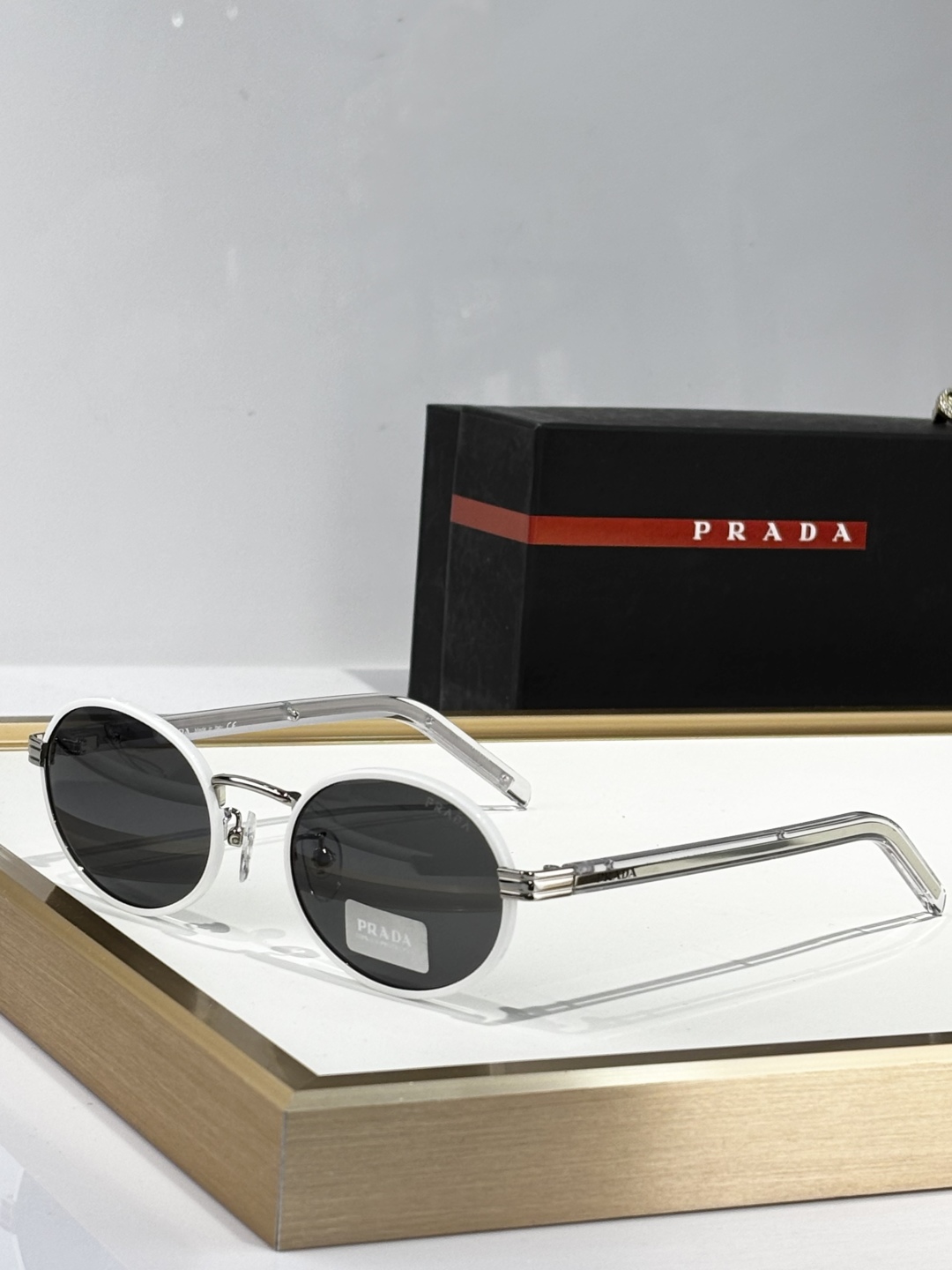  PRADA
MOD：PRB56S
Size：52口21-145
