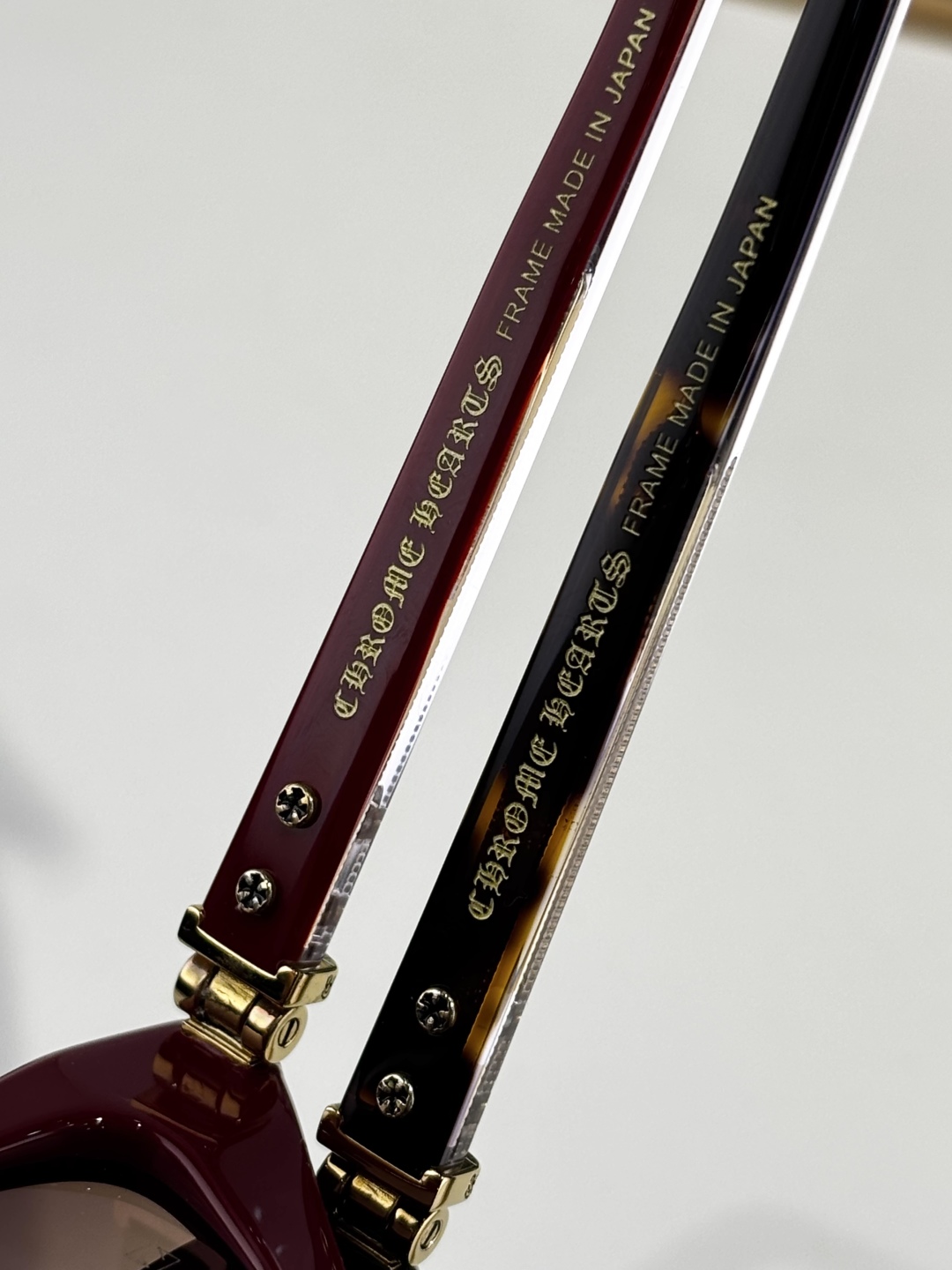  Chrome Hearts
MODELWP
SIZE52口16-142
