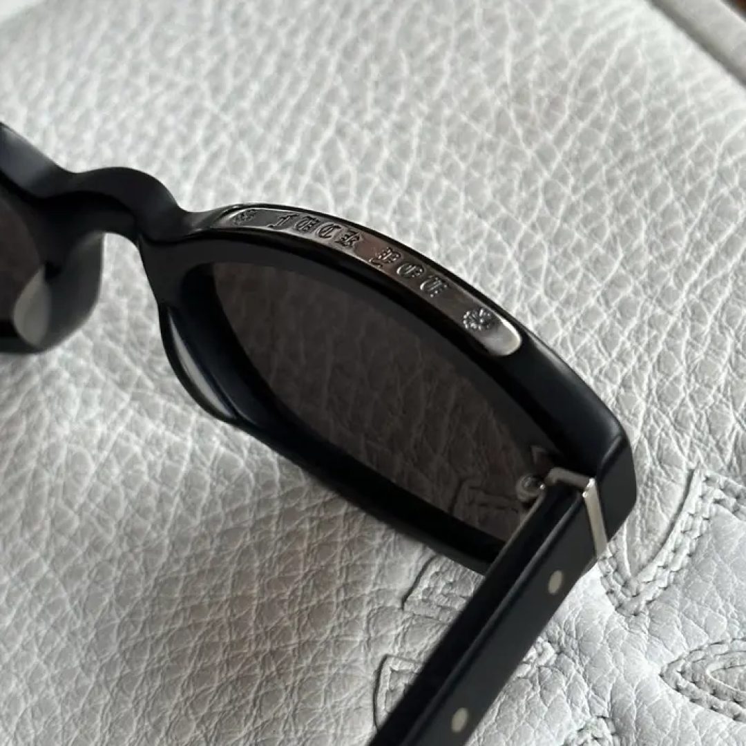  Chrome Hearts
MODELELC
SIZE50口21-142

