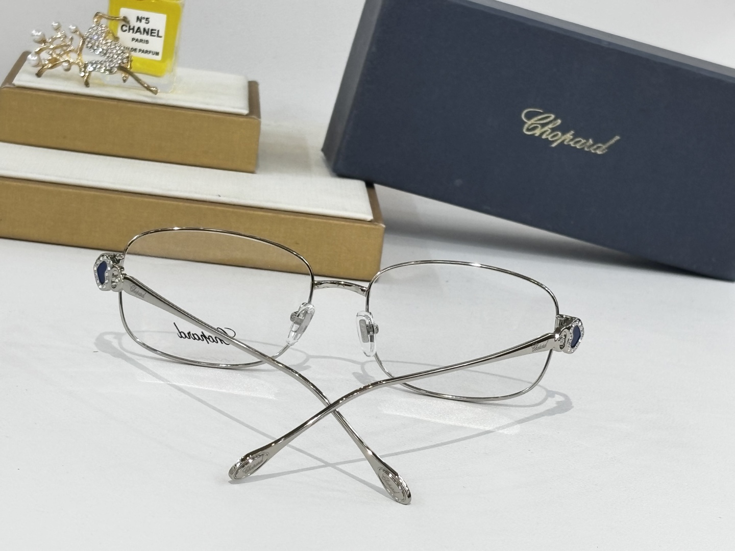  𝘾𝙃𝙊𝙋𝘼𝙍𝘿萧邦
MOD SCHG983
Size：58口17 145
