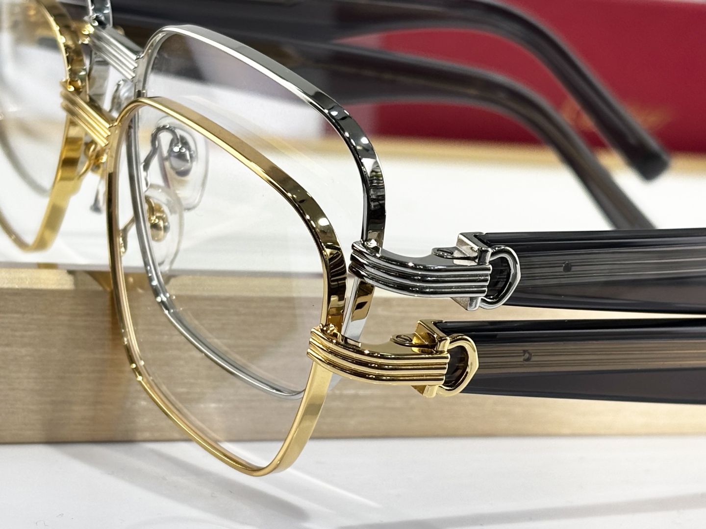  Cartier
MOD：CT0538S
Size：55口17 145
