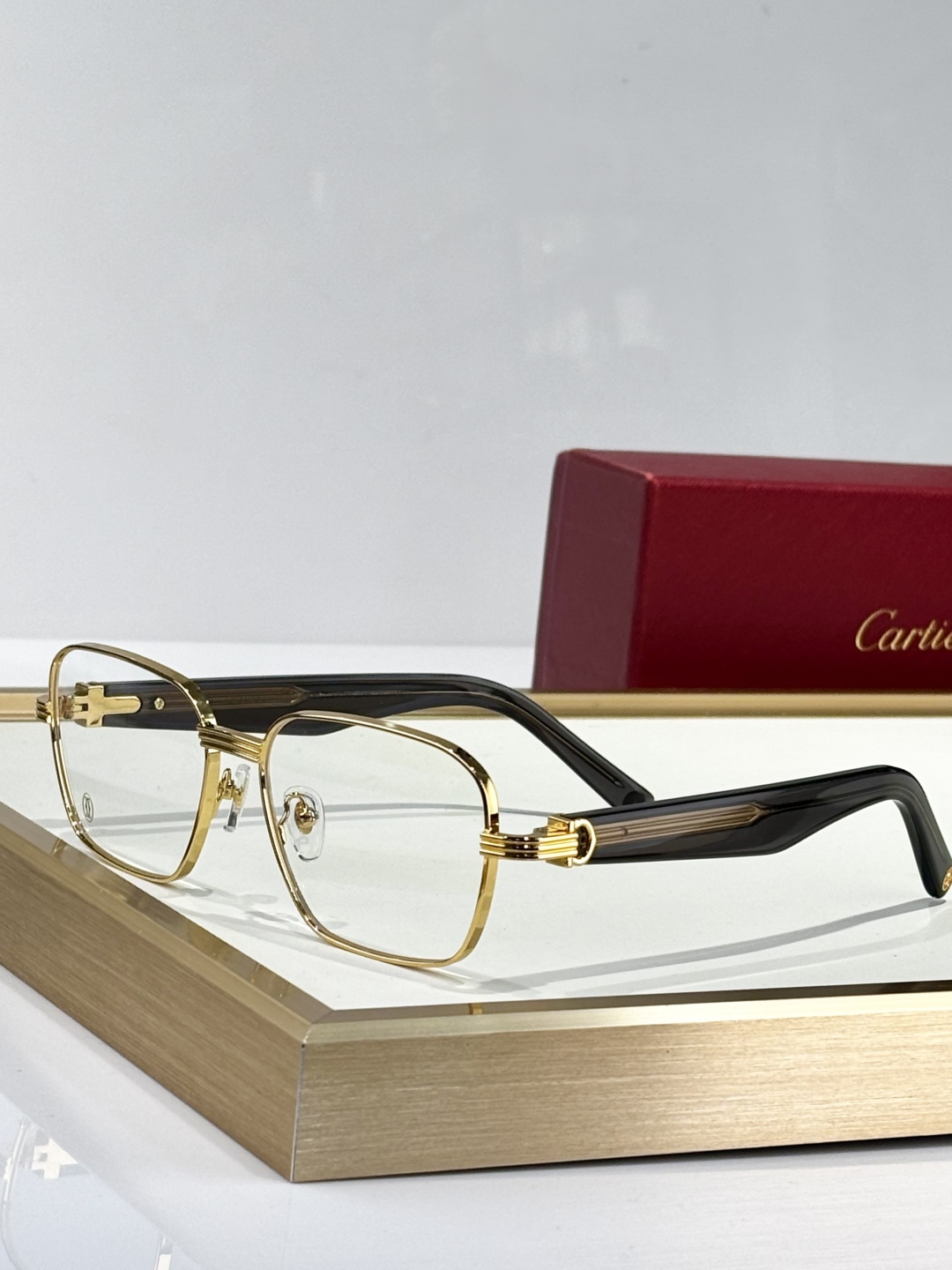  Cartier
MOD：CT0538S
Size：55口17 145
