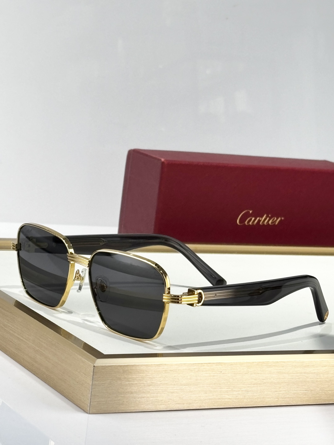  Cartier
MOD：CT0538S
Size：55口17 145
