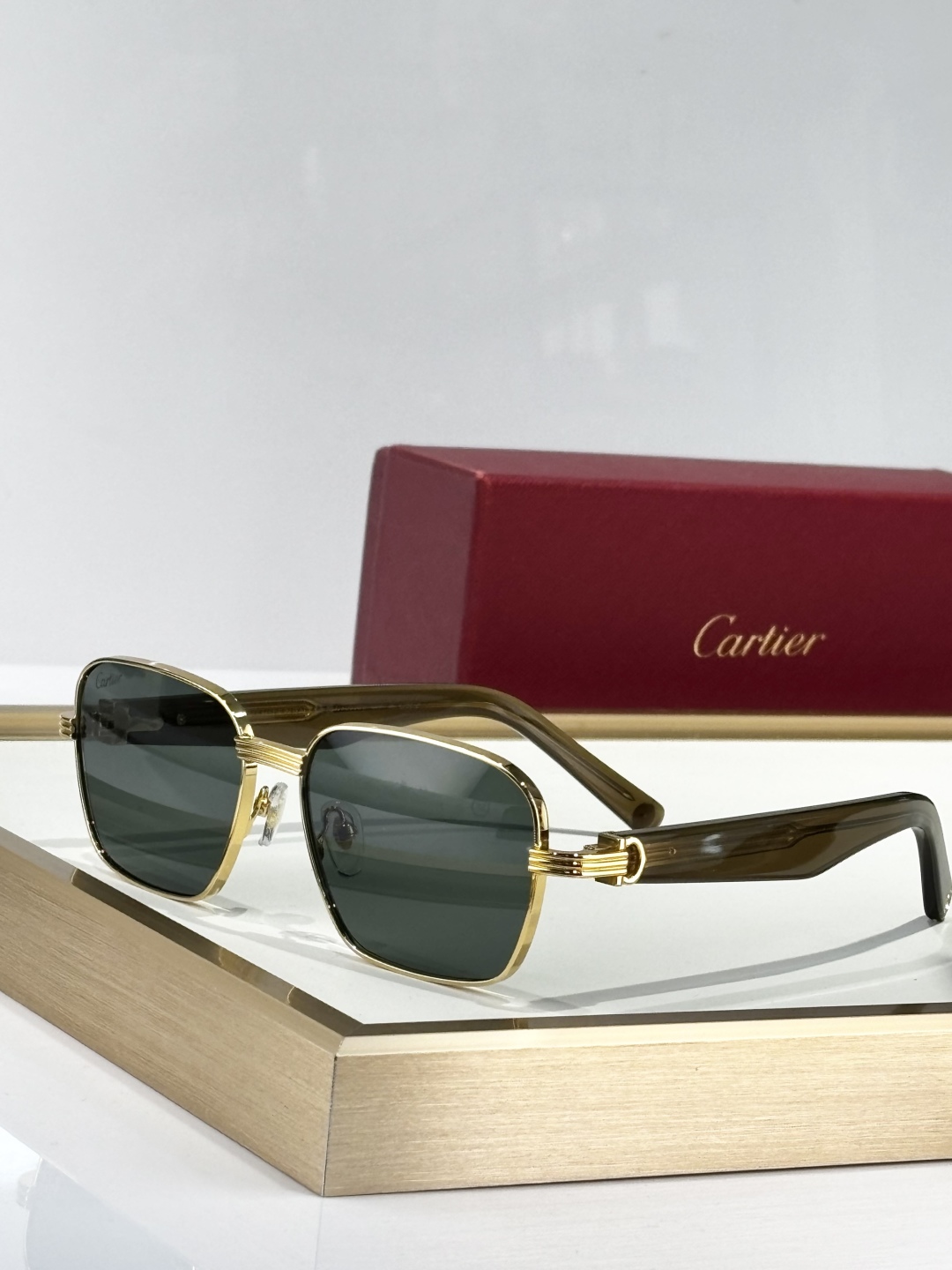  Cartier
MOD：CT0538S
Size：55口17 145
