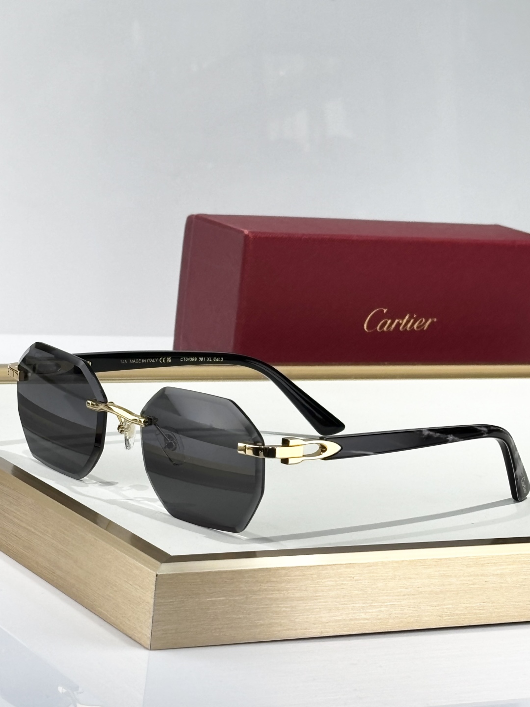  Cartier
MOD：CT0439S
Size：57口21 145

