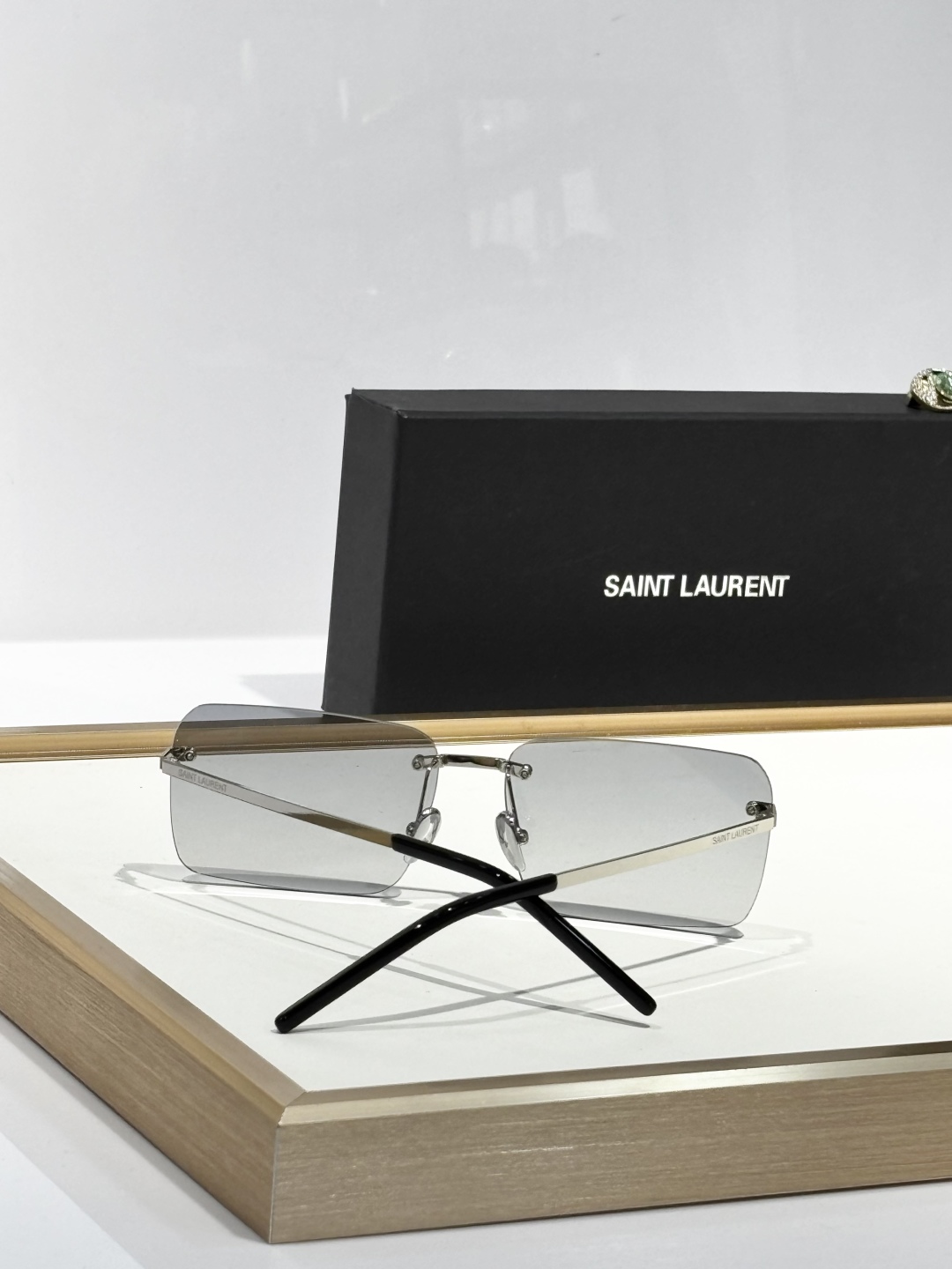  SAINT LAURENT
MOD：SL309
Size：60口15-140

