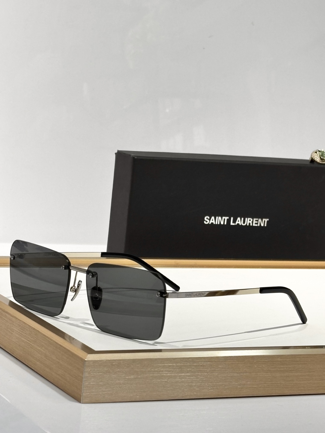  SAINT LAURENT
MOD：SL309
Size：60口15-140
