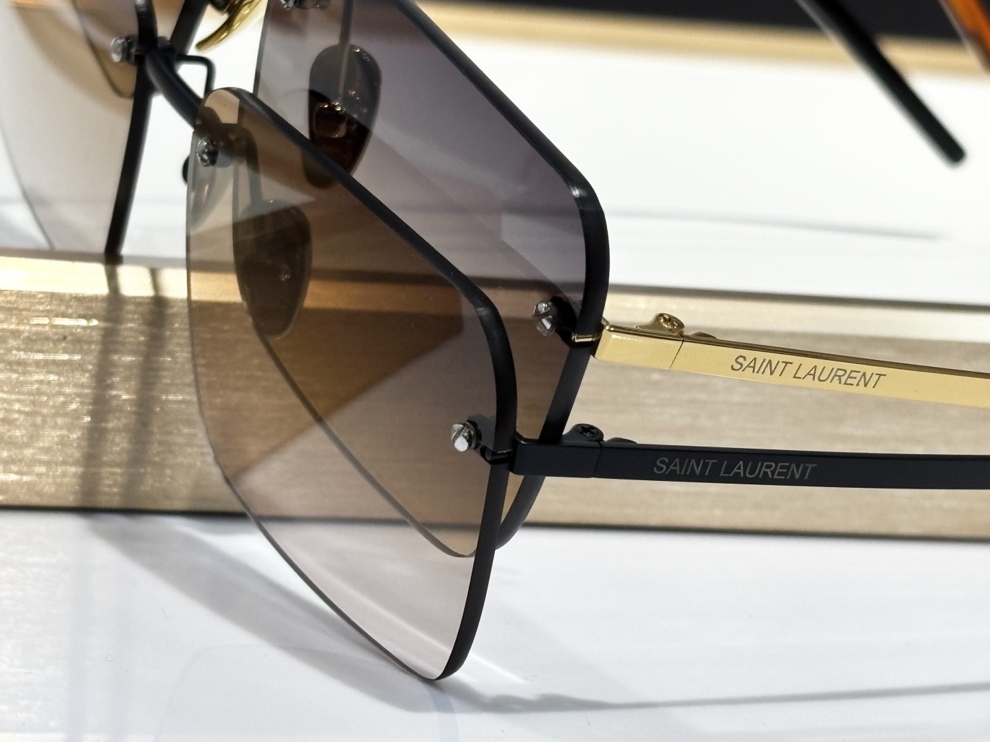  SAINT LAURENT
MOD：SL309
Size：60口15-140
