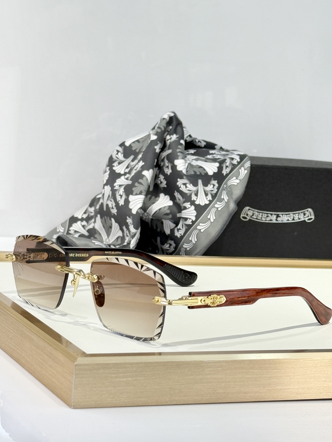  Chrome Hearts 
MODELGP-BK-PB
SIZE：55口21-145
