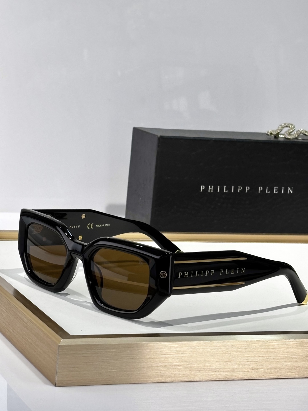  PHILIPP PLEIN
MOD：SP
Size：51口21 135
