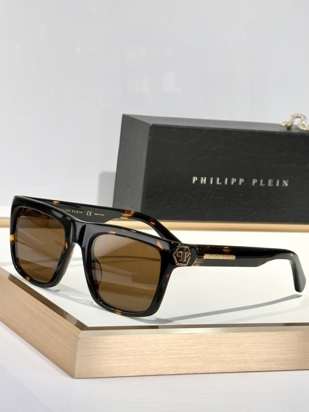 PHILIPP PLEIN
MODSP
Size52口21
