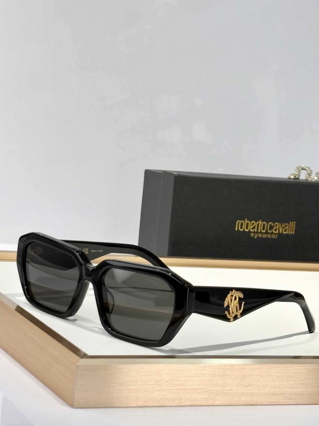  roberto cavalli
MOD：SRC 113
Size：57口17 140
