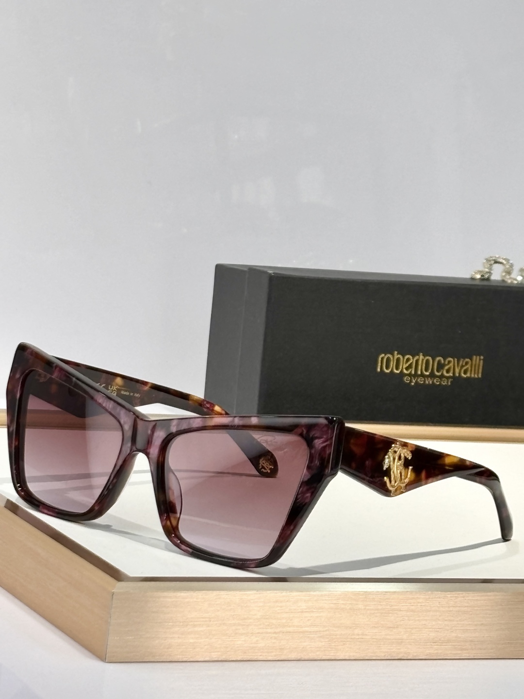  roberto cavalli
MOD：SRC 114
Size：58口18 140
