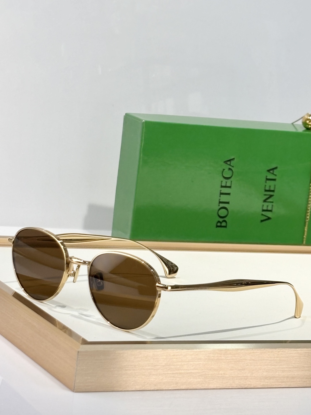  Bottega Veneta
MODEL：BV1396S
SIZE：55口22-140
