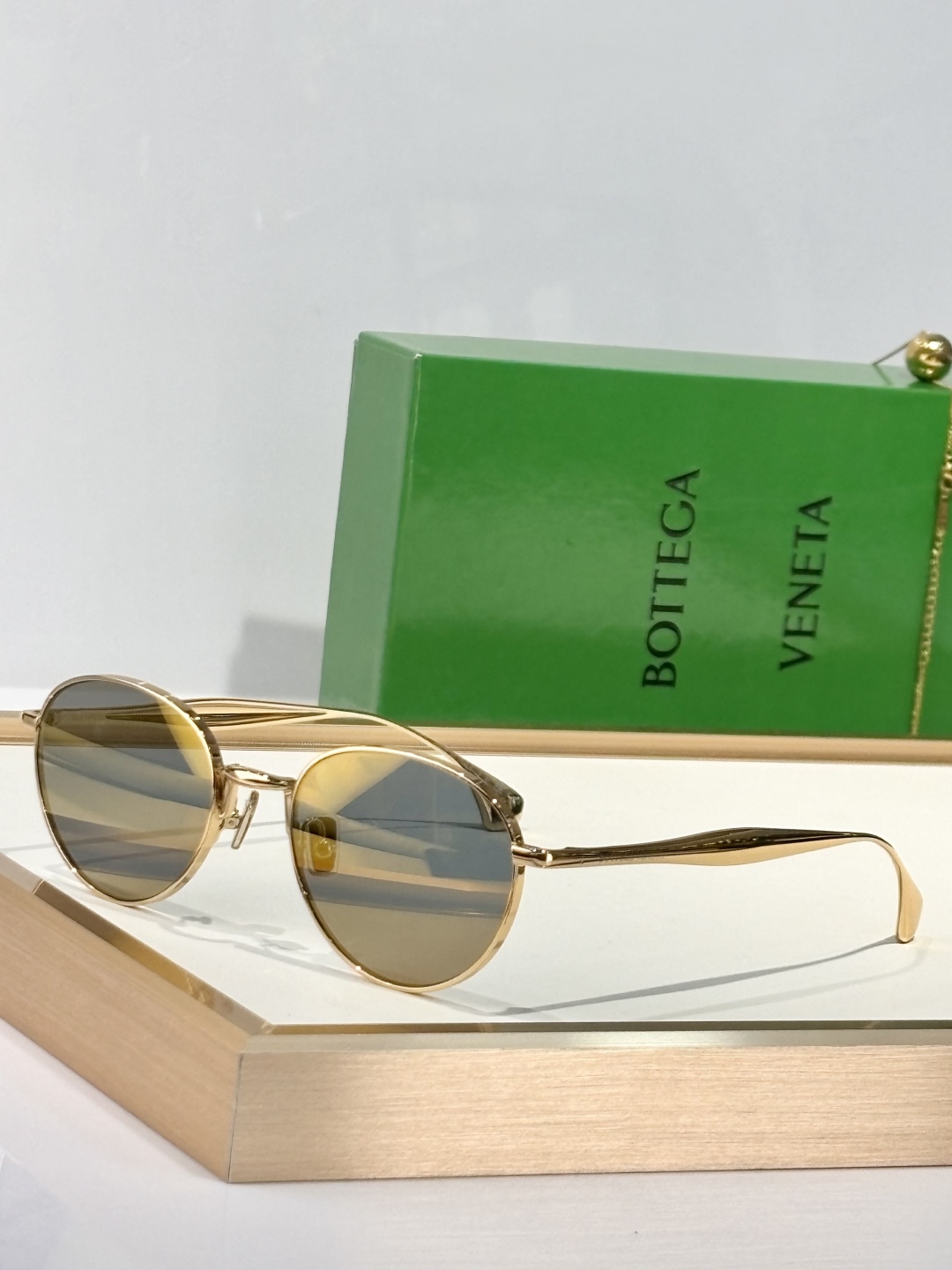  Bottega Veneta
MODEL：BV1396S
SIZE：55口22-140
