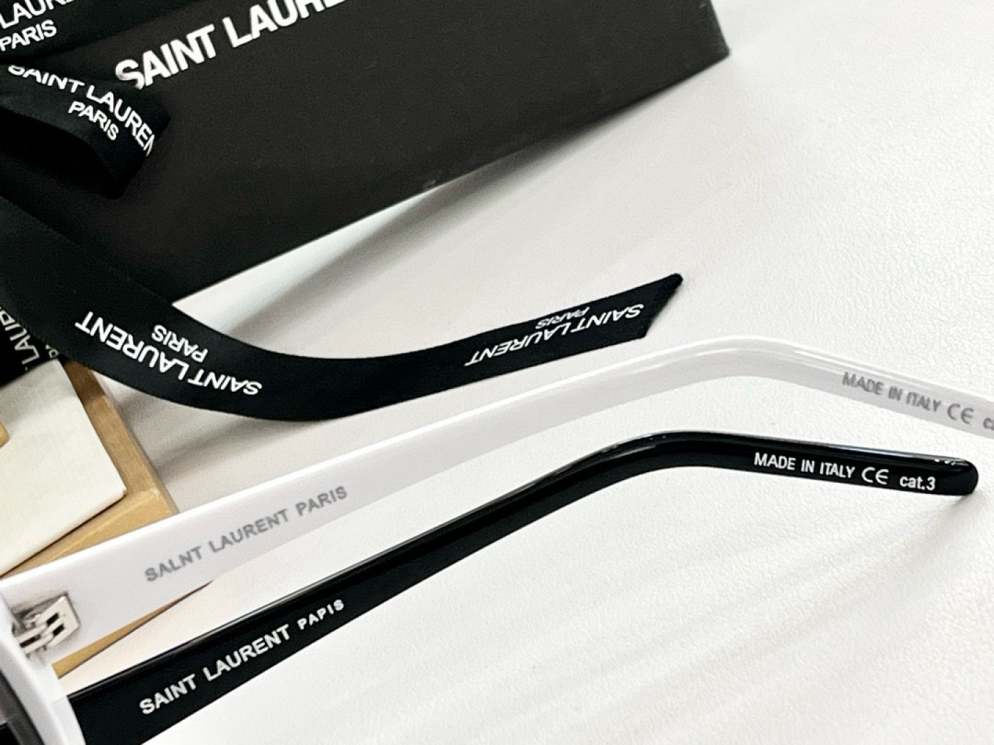  SAINT LAURENT 
ModSL316
Size53口19-145✔️
