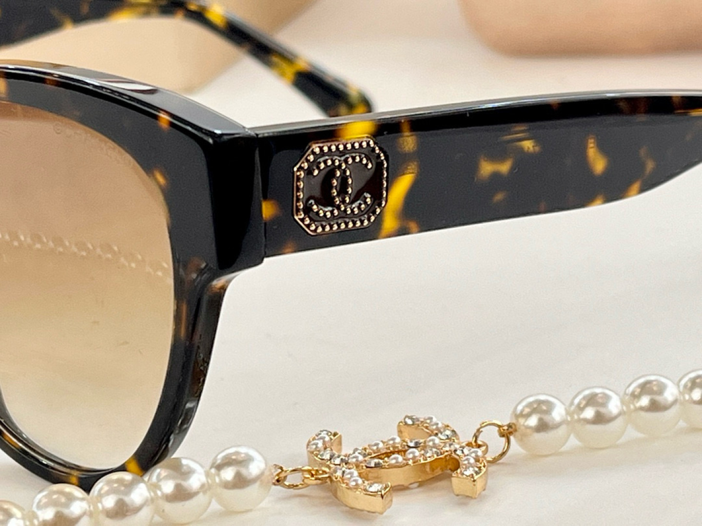  CHANEL*
ModCH5477
Size56-18-140
爱心logo❤️
