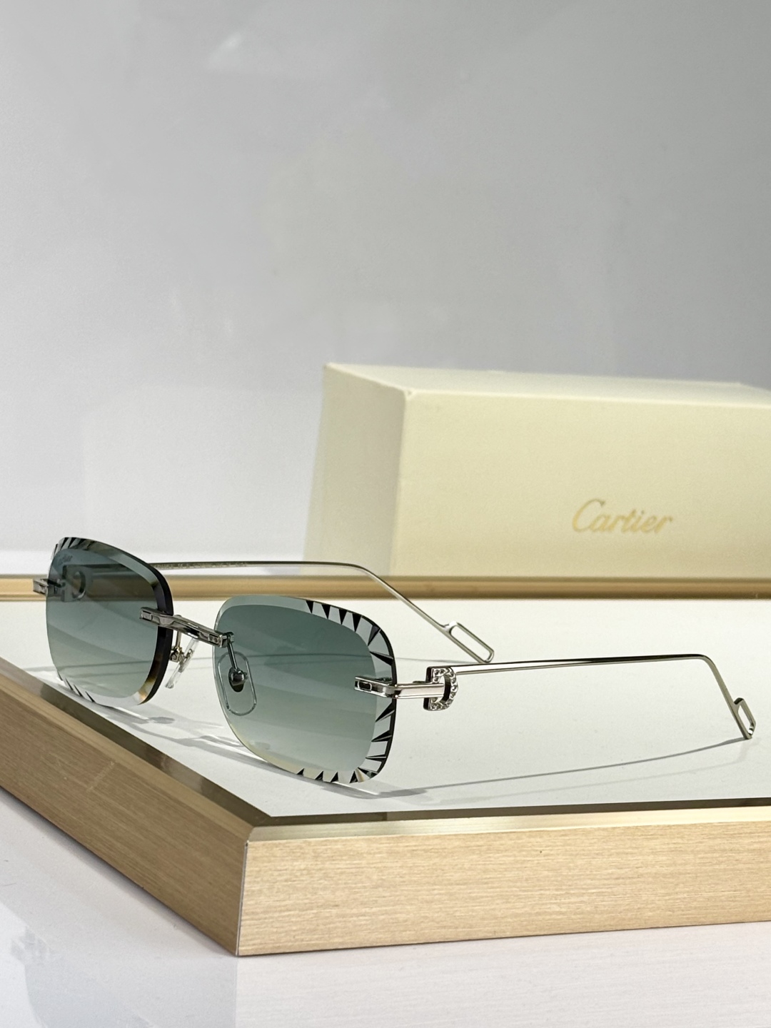  Cartier
MOD：CT01620
Size：59口18 145
