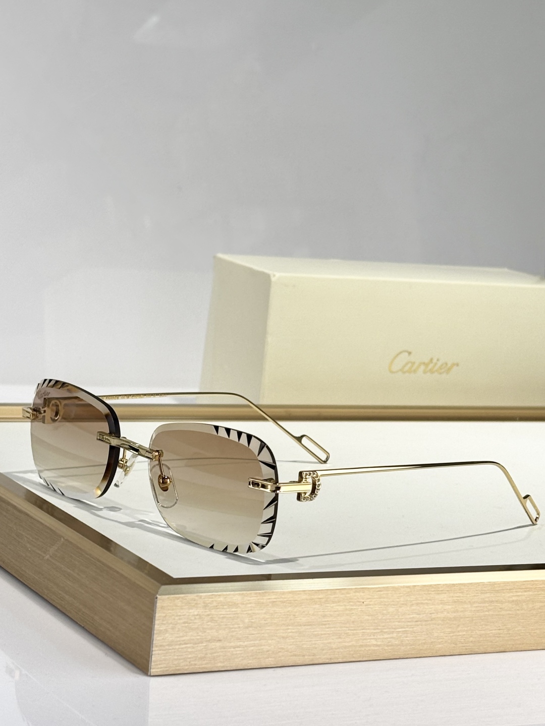  Cartier
MOD：CT01620
Size：59口18 145
