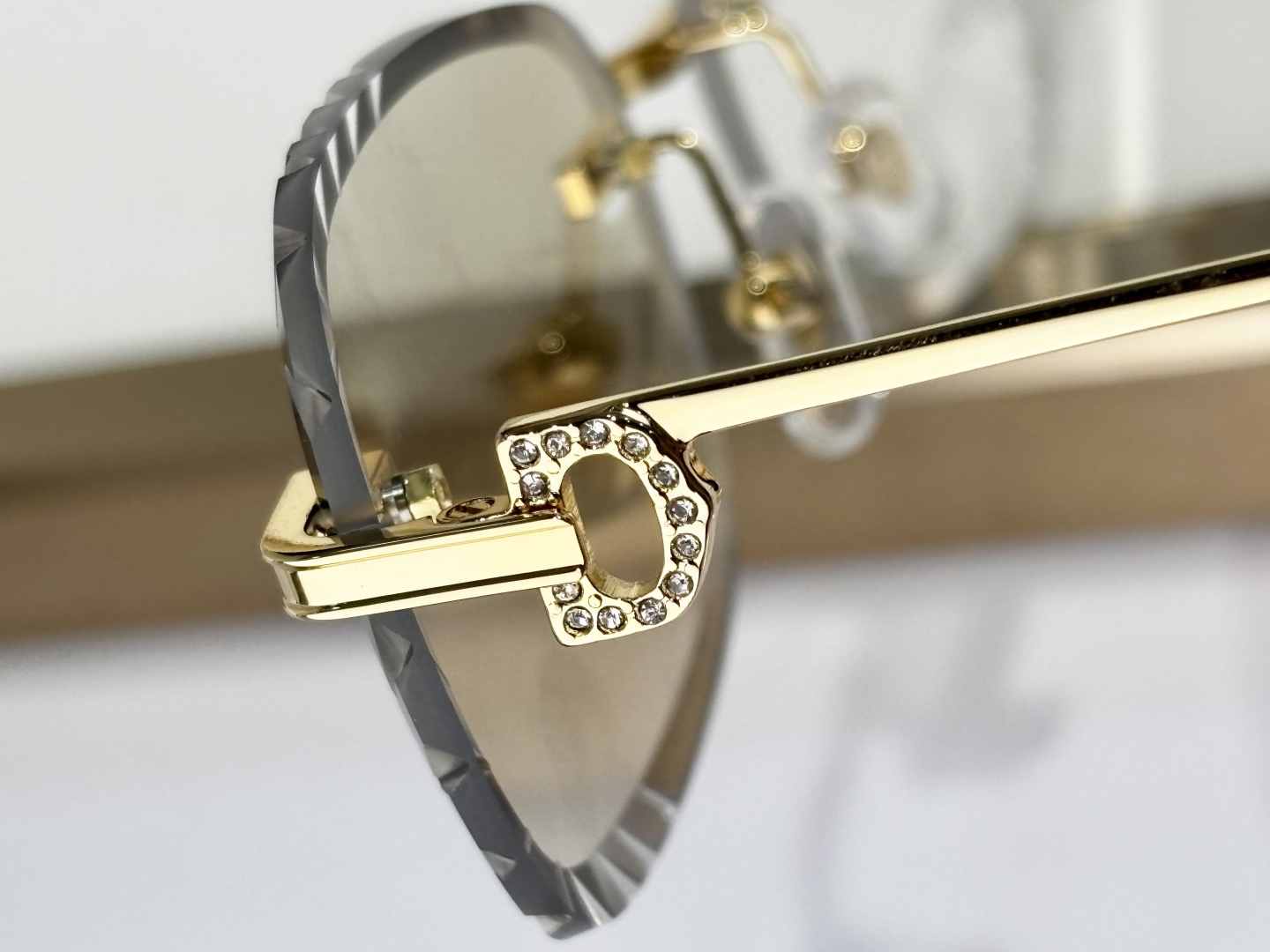  Cartier
MOD：CT01620
Size：59口18 145

