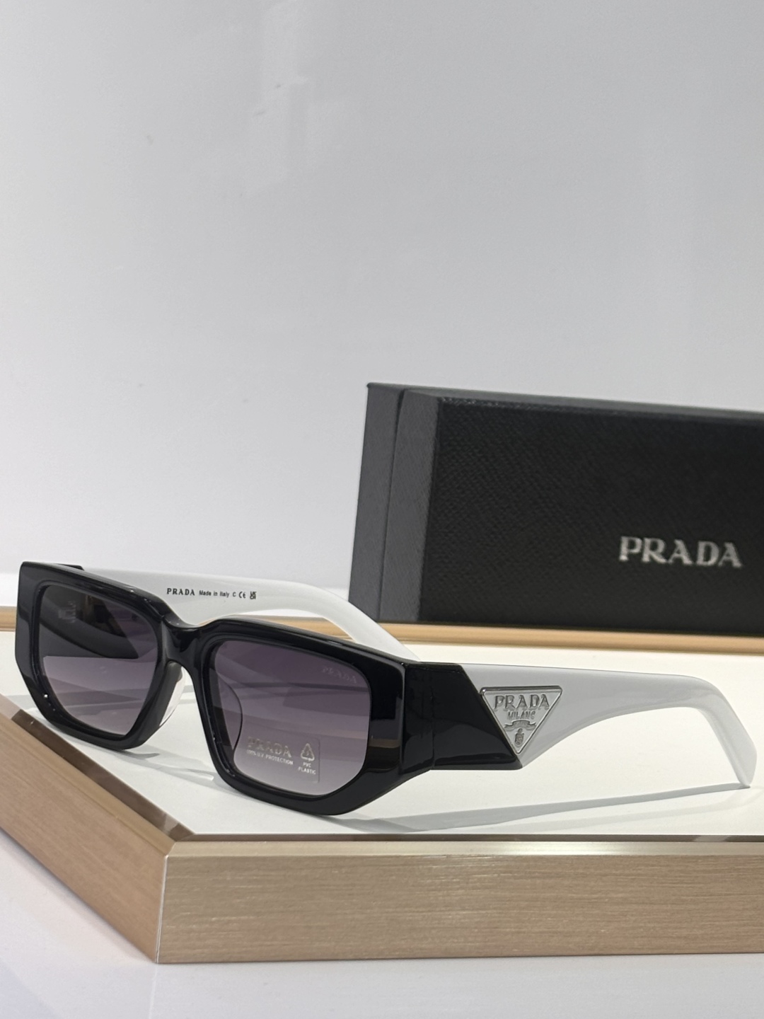  高版到✔️
ToP quality 
秒杀市面所有版本 
PRAD*SPR09Z
Size  54口1