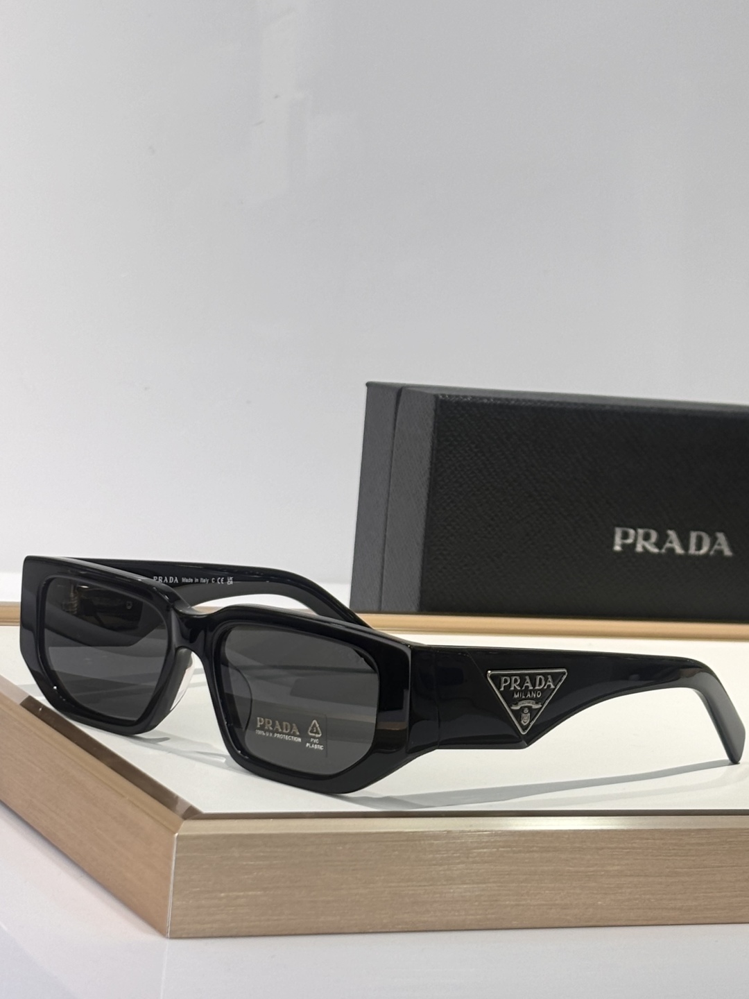  高版到✔️
ToP quality 
秒杀市面所有版本 
PRAD*SPR09Z
Size  54口1