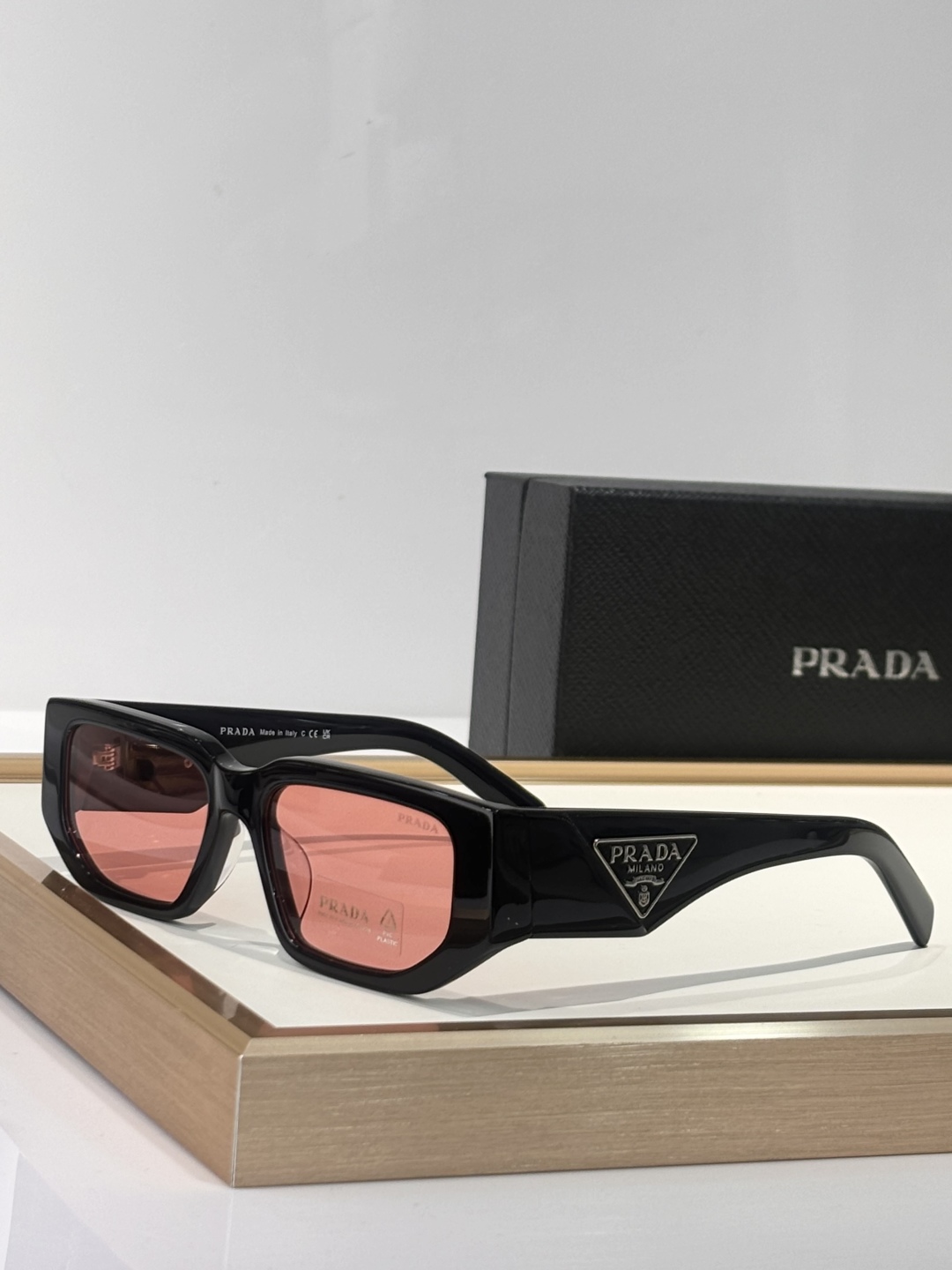  高版到✔️
ToP quality 
秒杀市面所有版本 
PRAD*SPR09Z
Size  54口1