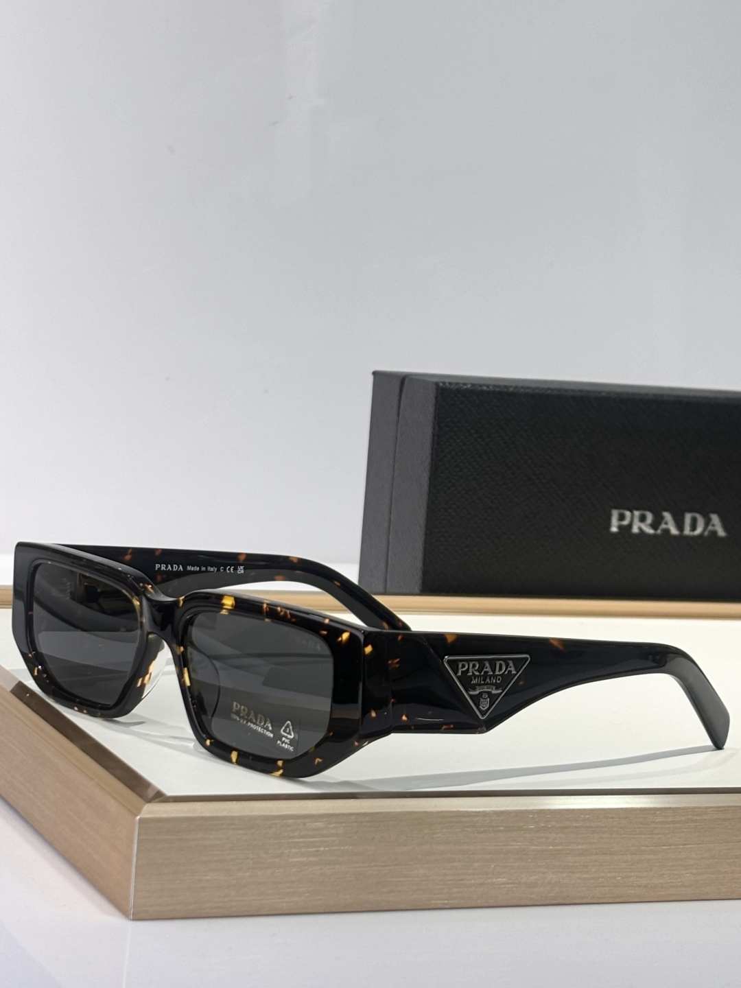  高版到✔️
ToP quality 
秒杀市面所有版本 
PRAD*SPR09Z
Size  54口1
