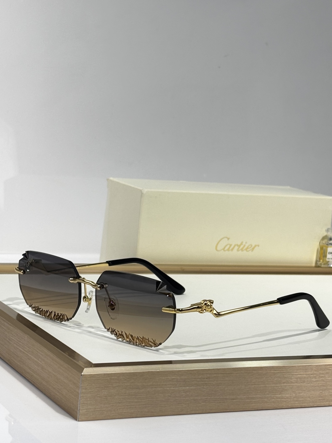  Cartier*
MODEL：CTO
Size58口18-135
