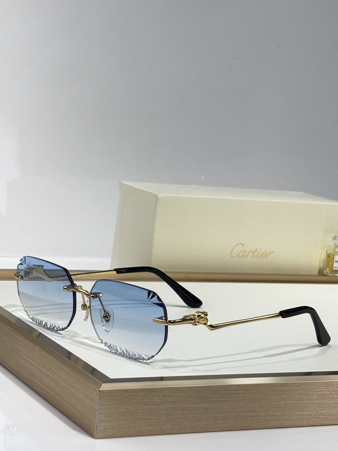  Cartier*
MODEL：CTO
Size58口18-135
