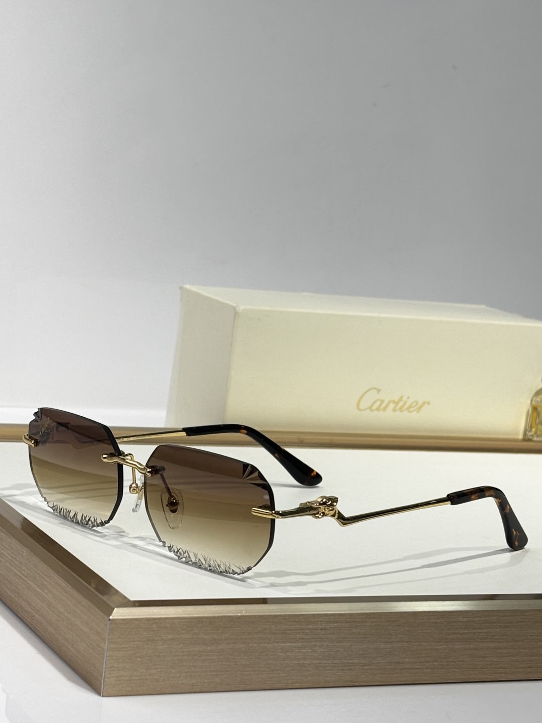  Cartier*
MODEL：CTO
Size58口18-135
