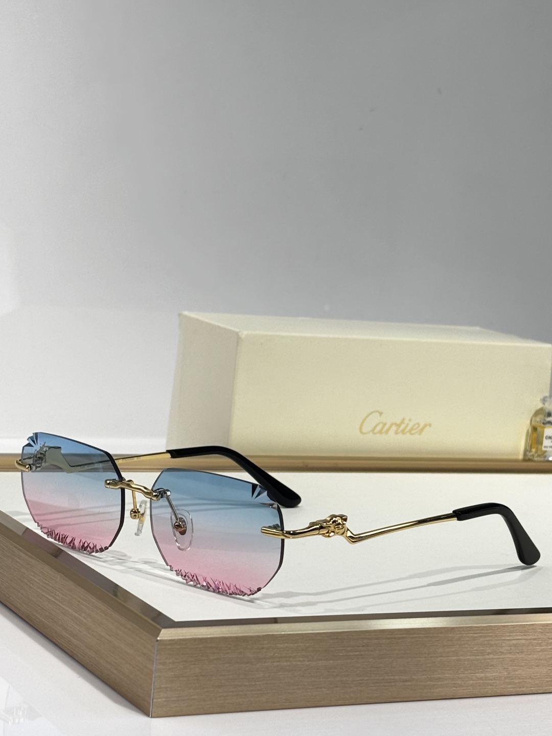  Cartier*
MODEL：CTO
Size58口18-135

