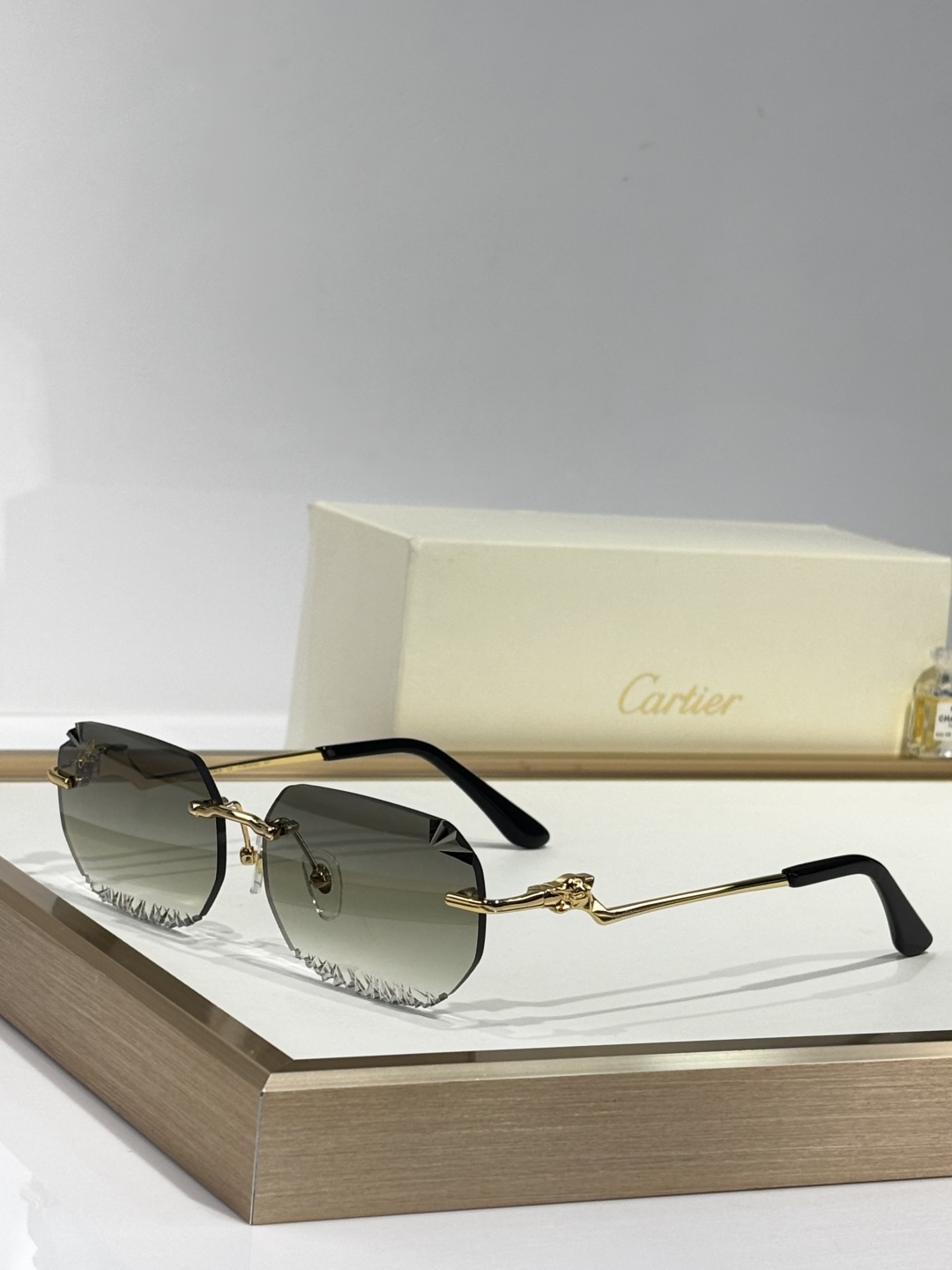  Cartier*
MODEL：CTO
Size58口18-135
