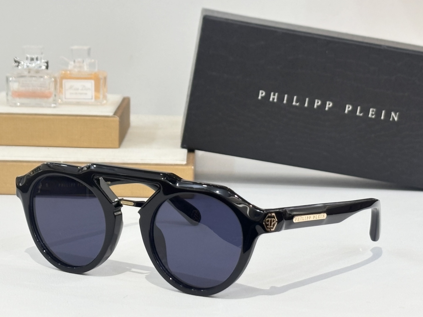  PHILIPP PLEI* 菲利普.普莱恩～
TOP QUALITY
MODEL：045
SIZE：5