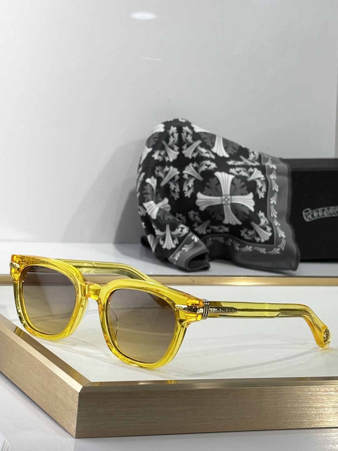 Chrome 
MODDRIPPING
SIZE51-22-146
