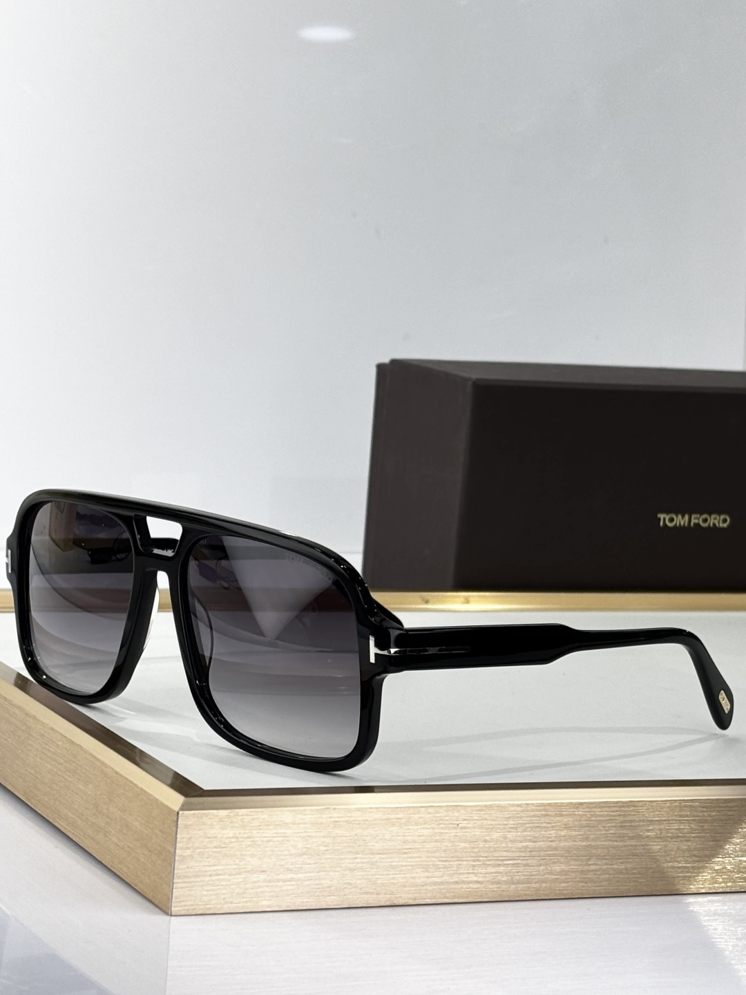 ToP quality The blue lens inside品质升级☑️原版进口板料还原专柜Tom 