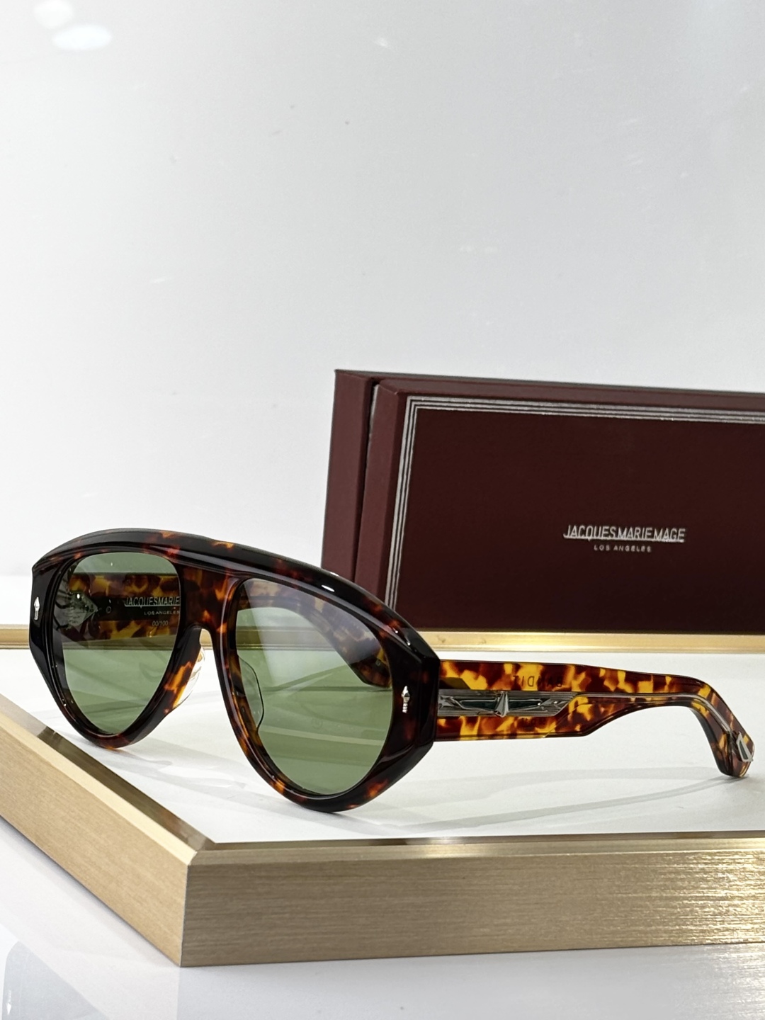  JACQUES MARIE MAG*
MODELBANDIT
SIZE：47口26
