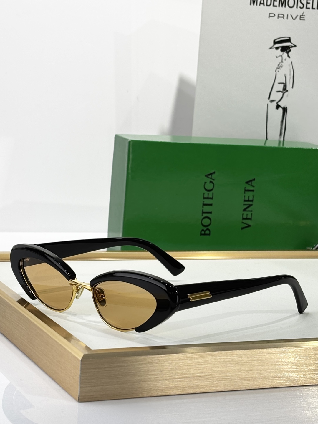  Bottega Veneta
MODEL：BV1387S
SIZE：  54 口17- 140

