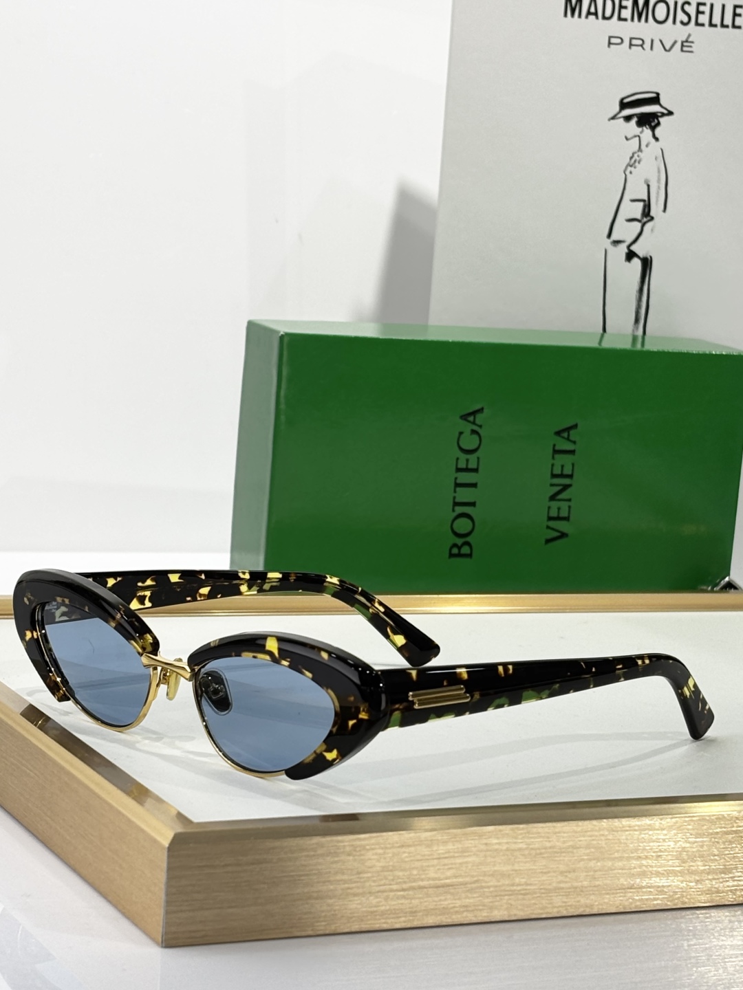  Bottega Veneta
MODEL：BV1387S
SIZE：  54 口17- 140
