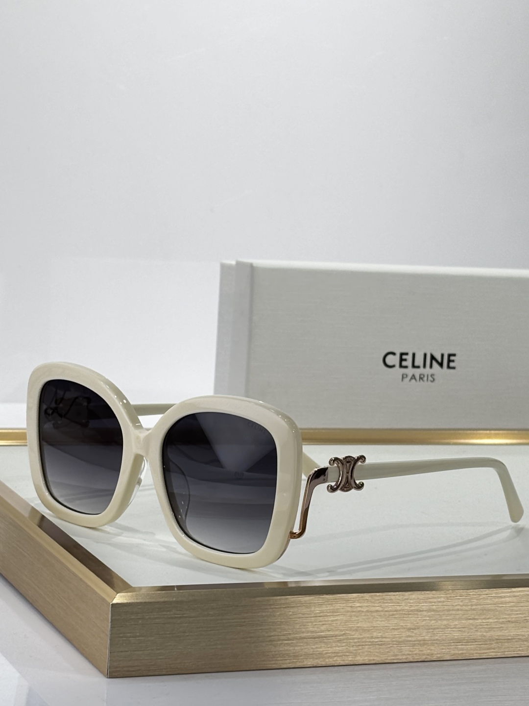 。CELIN*
MODEL：CL40378U
SIZE：53口18-145
