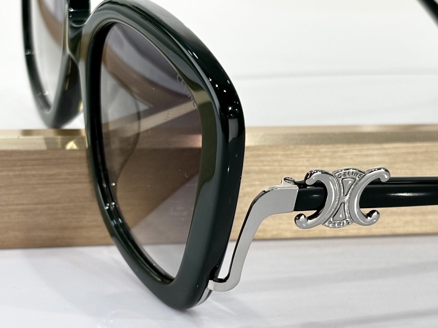 。CELIN*
MODEL：CL40378U
SIZE：53口18-145
