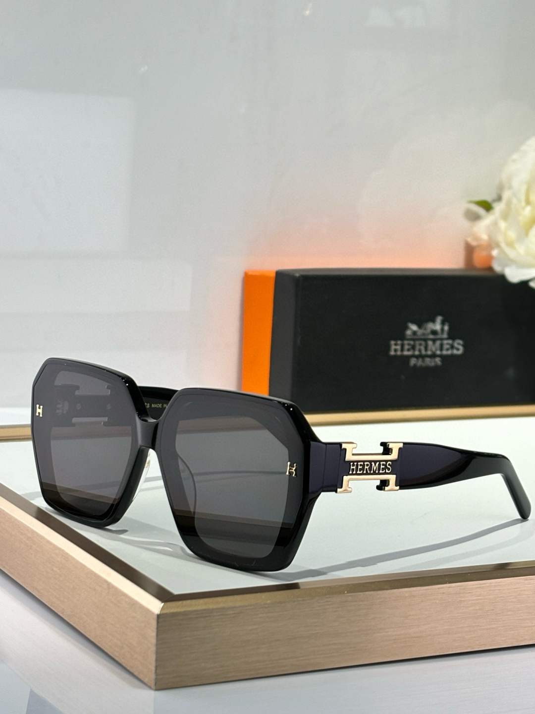  HERMES
经典款
MOD：HS1906
size：56-20-145
