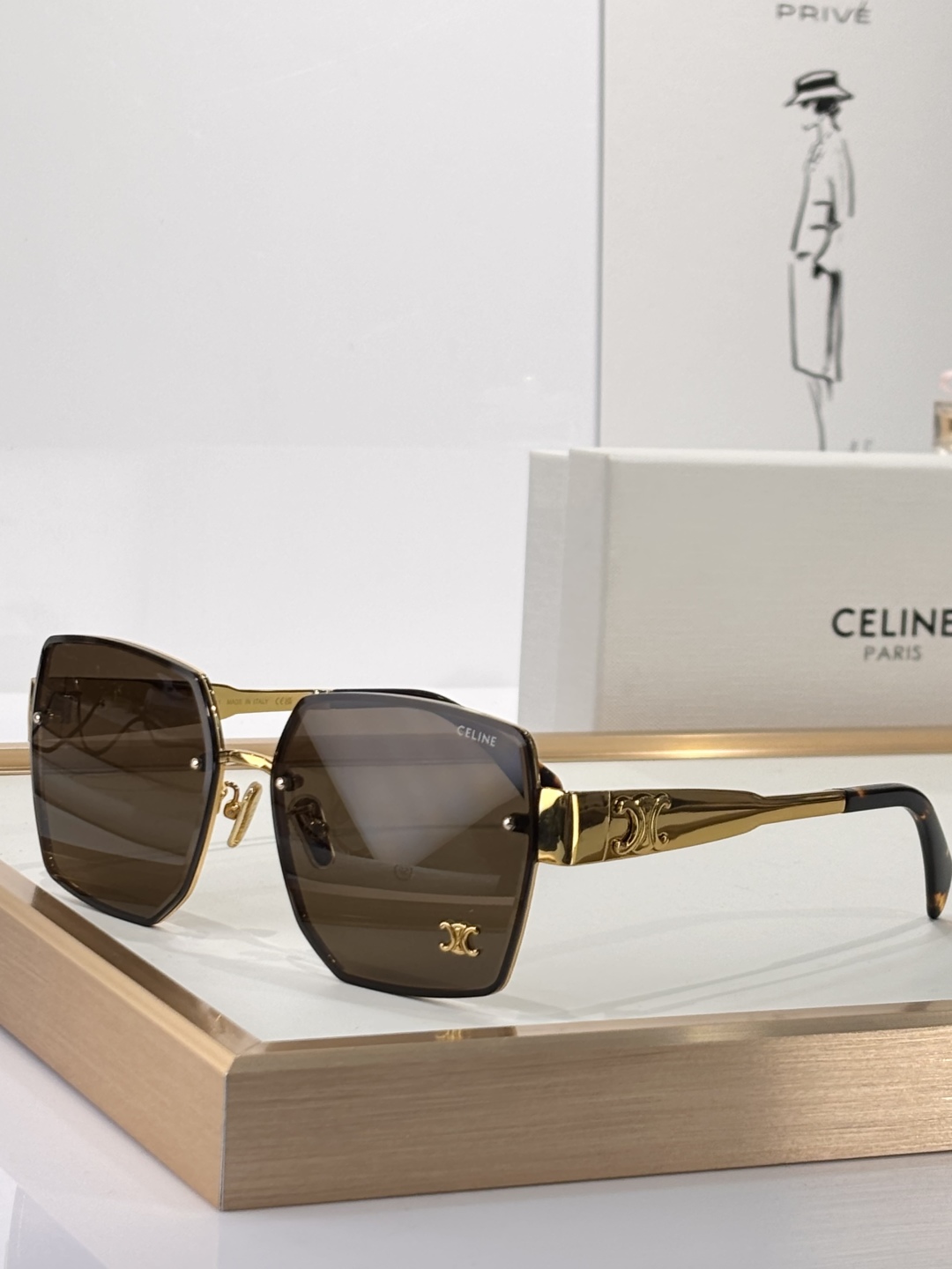  Celin*凯旋门
MODCL42118U
Size62-12-145

